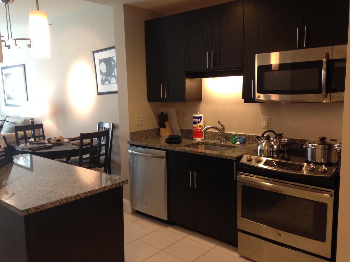 National At Reston Town Center Apartment Exterior photo